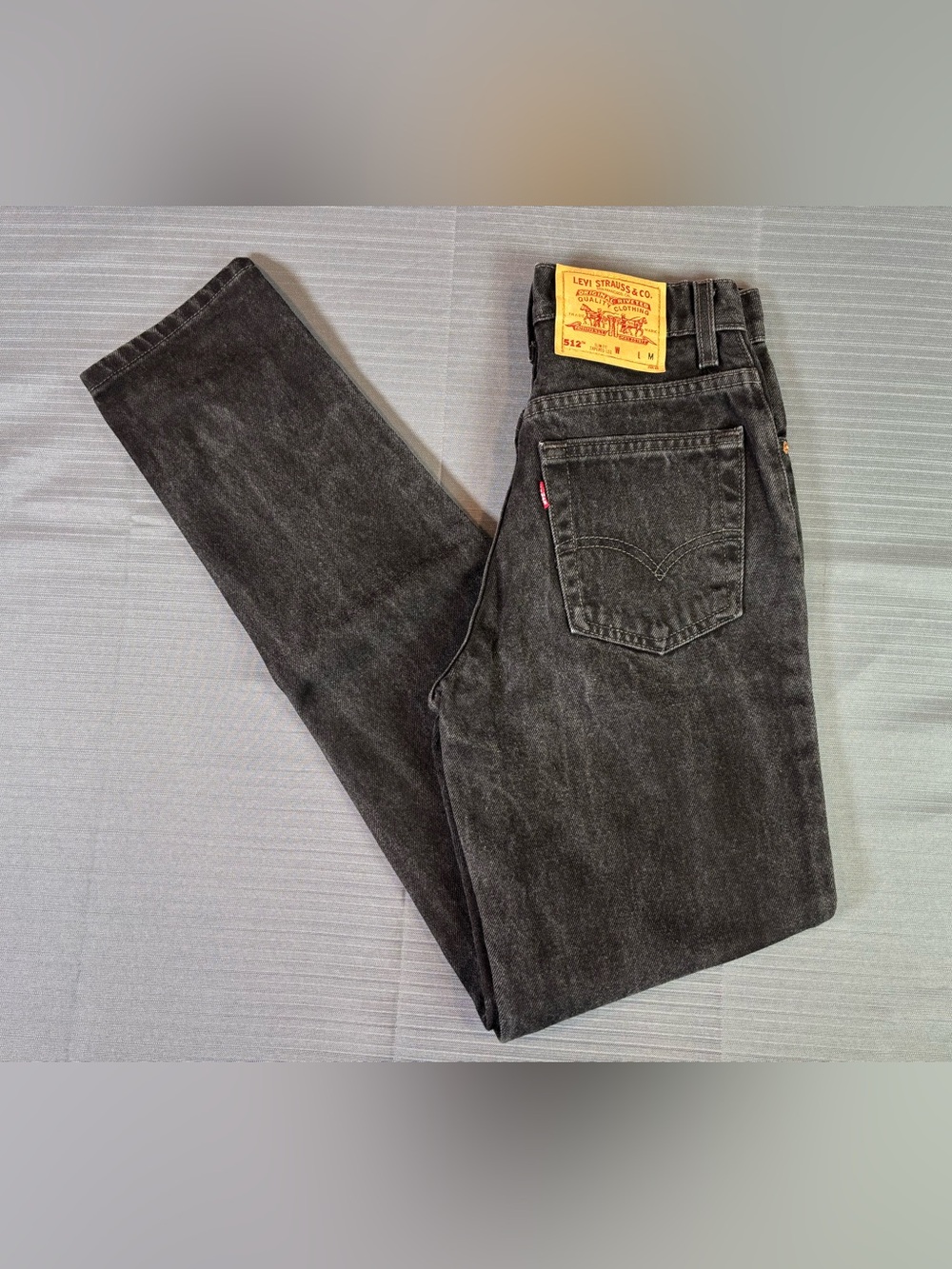 Vintage USA Levi’s 512 Women’s 25x30 Black High Rise Tapered Jeans 1997